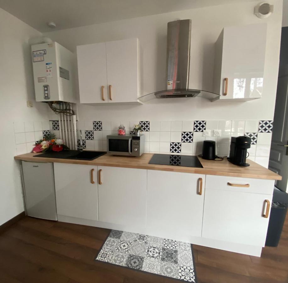 Evasion Tropicale - Studio Avec Spa, Cosy Et Renove Au Coeur De Soissons - 2 Pers Esterno foto